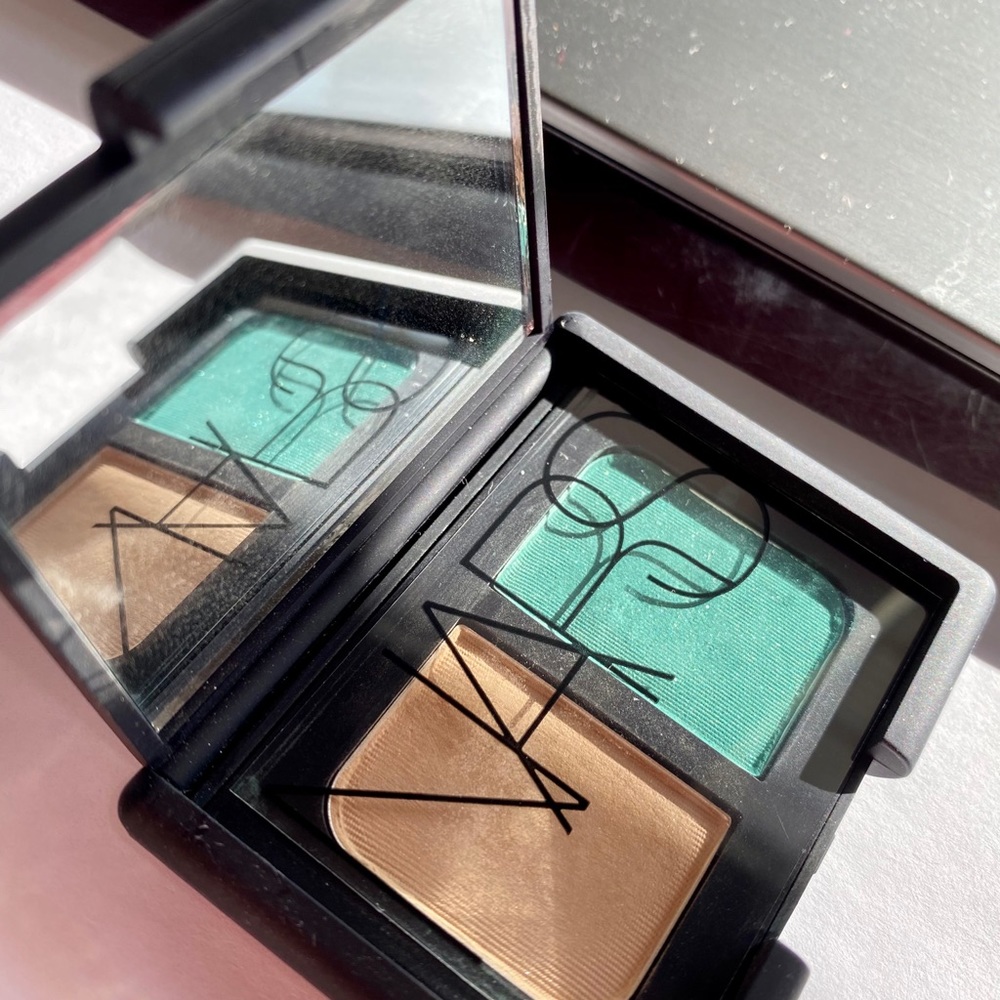 NARS eyeshadow duo